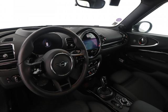 Mini Clubman image 9