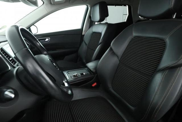 Renault Talisman Estate image 8