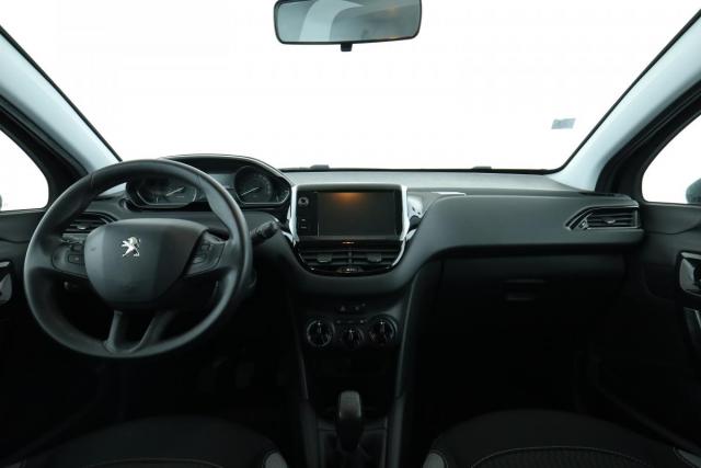 Peugeot 208 image 2