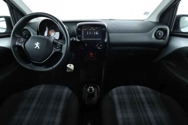 Peugeot 108 image 1