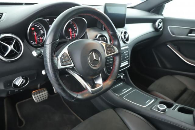 Mercedes Benz Gla image 3