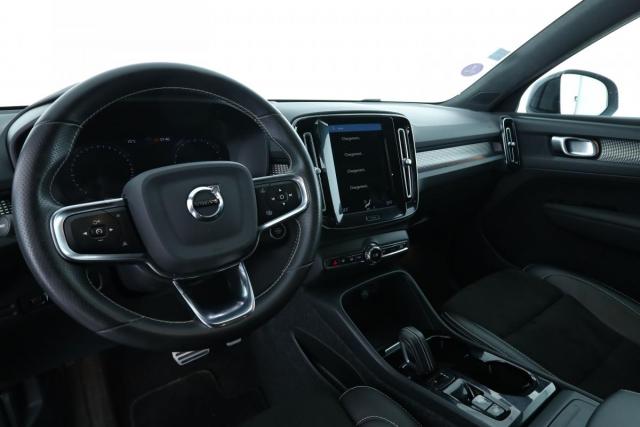 Volvo Xc40 image 4