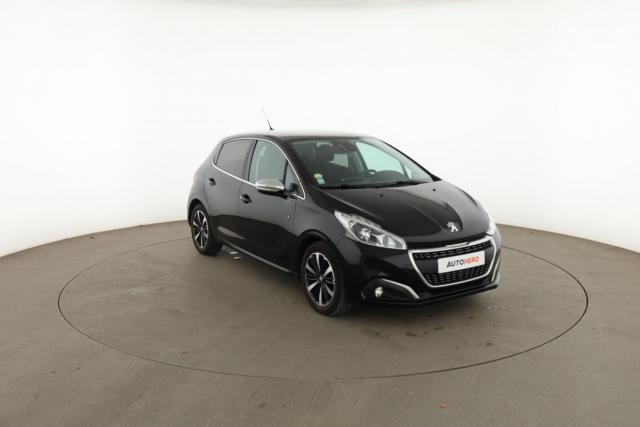 Peugeot 208 image 1