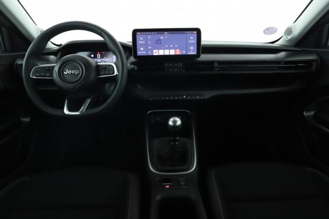 Jeep Avenger image 4