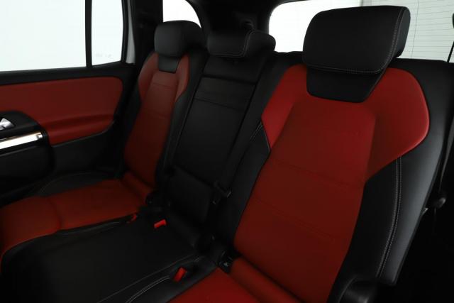 Mercedes Benz Glb image 8