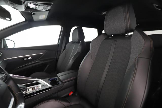 Peugeot 5008 image 8