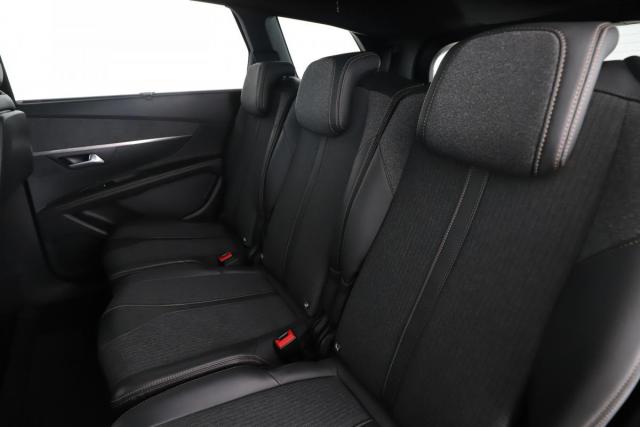 Peugeot 5008 image 4
