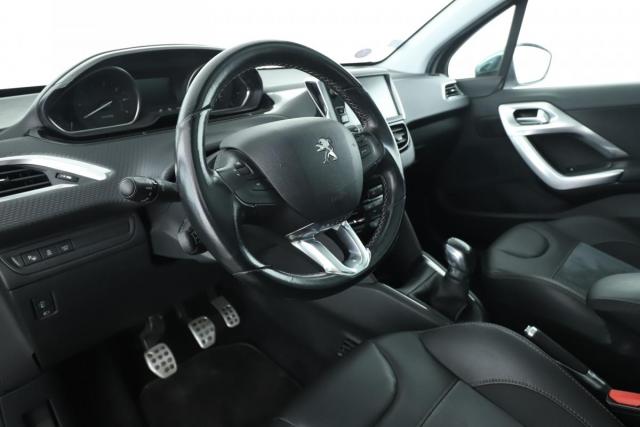 Peugeot 208 image 7