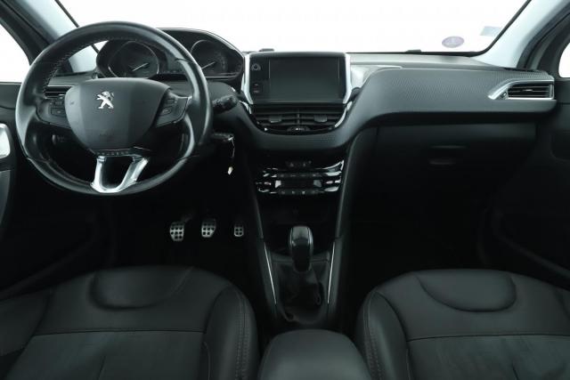 Peugeot 208 image 1