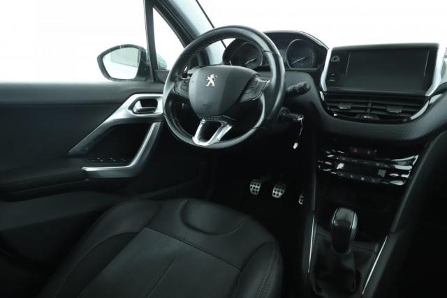 Peugeot 208 image 2