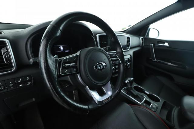 Kia Sportage image 6