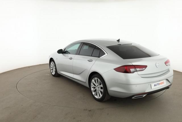 Opel Insignia image 1