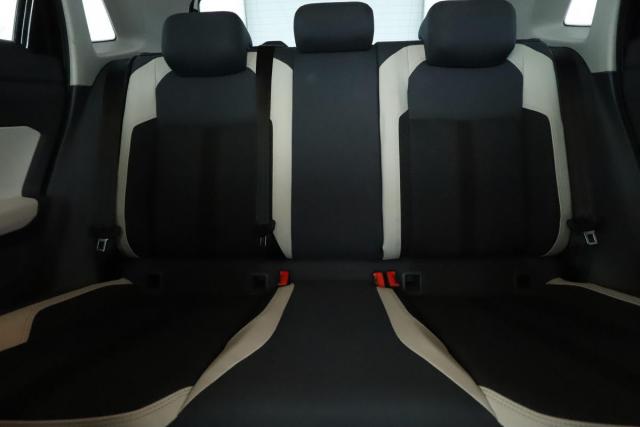 Volkswagen Polo image 9