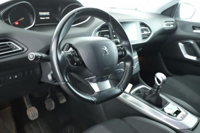 Peugeot 308 image 7