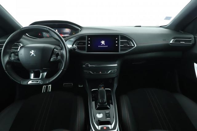Peugeot 308 image 8