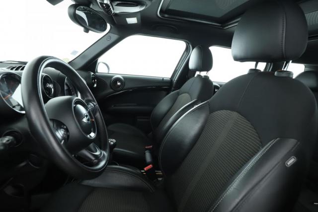 Mini Countryman image 2