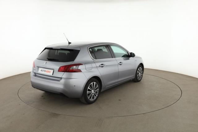 Peugeot 308 image 8