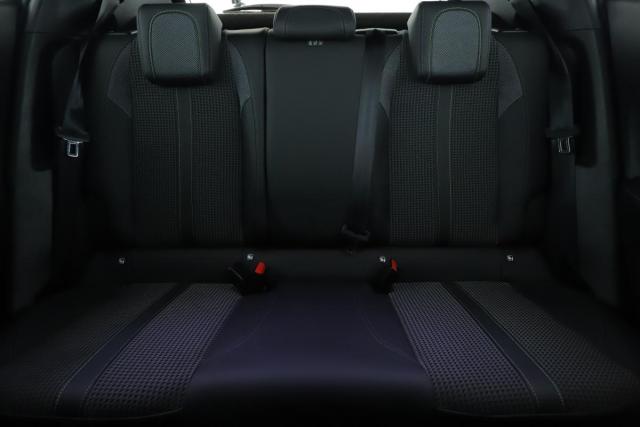 Peugeot 2008 image 1