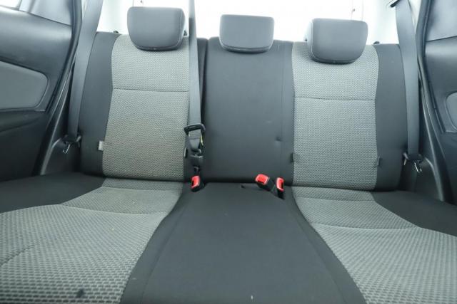 Toyota Yaris image 7