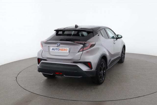 Toyota C-Hr image 7