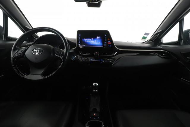 Toyota C-Hr image 5