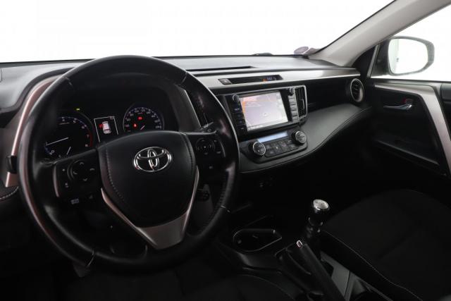 Toyota Rav4 image 6
