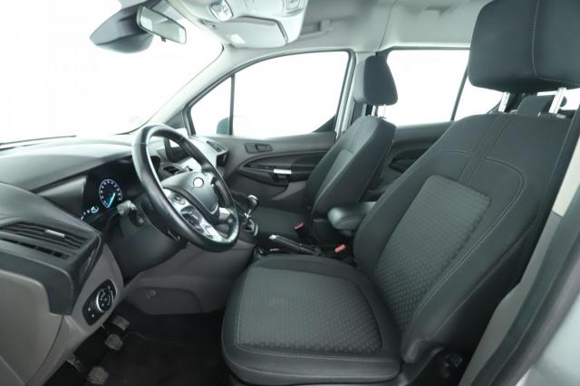 Ford Grand Tourneo Connect image 2