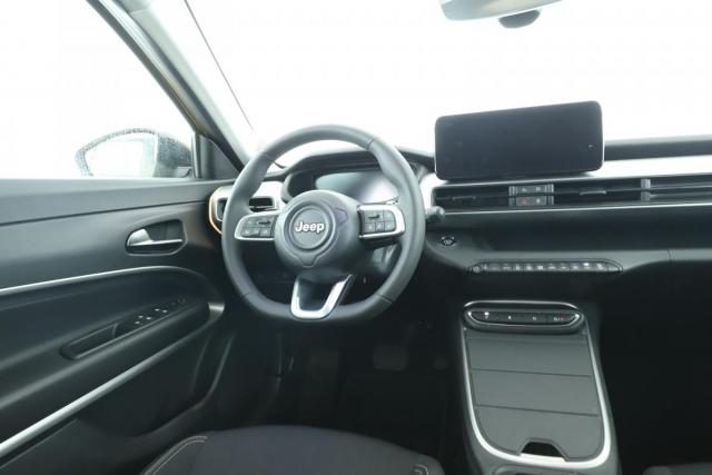 Jeep Avenger image 5