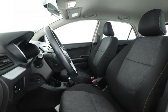 Kia Picanto image 5