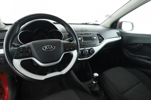 Kia Picanto image 6