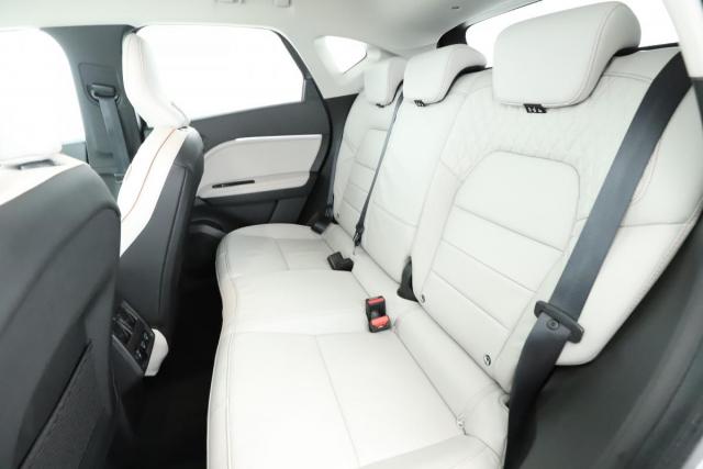 Renault Captur image 1