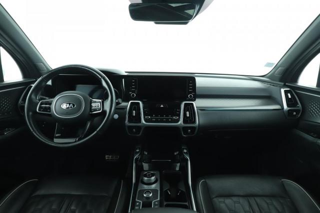 Kia Sorento image 2
