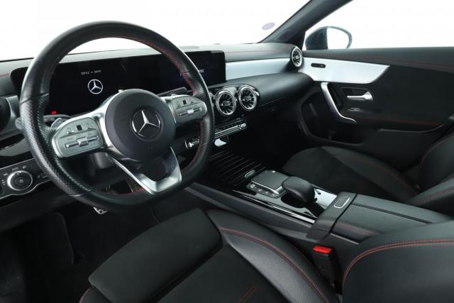 Mercedes Benz Cla Shooting Brake image 9