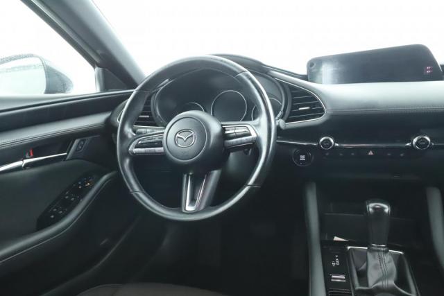Mazda 3 image 5