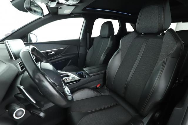 Peugeot 3008 image 8