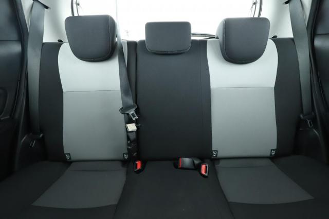 Toyota Yaris image 9