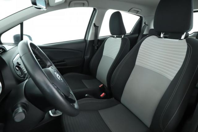 Toyota Yaris image 6