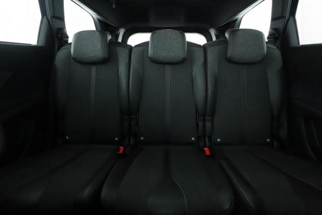 Peugeot 5008 image 9