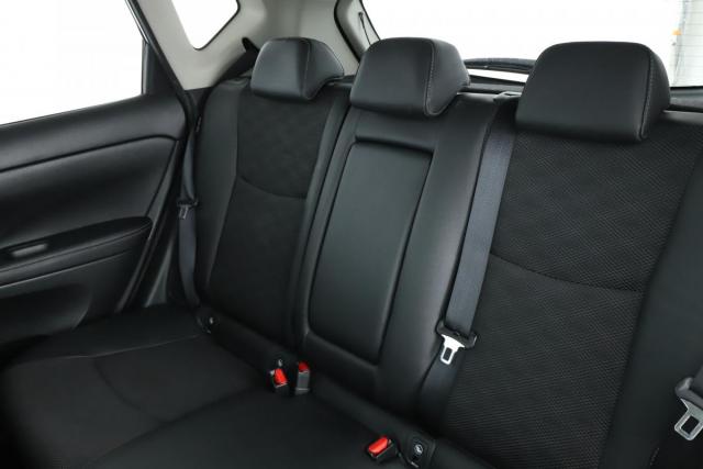 Nissan Pulsar image 2