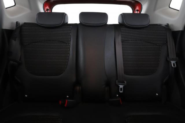 Renault Captur image 2