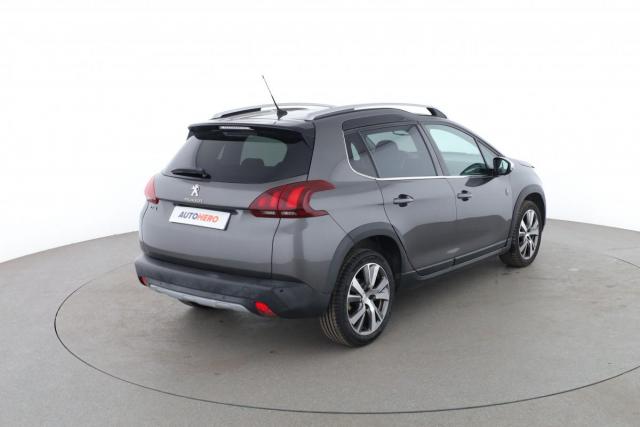 Peugeot 2008 image 3