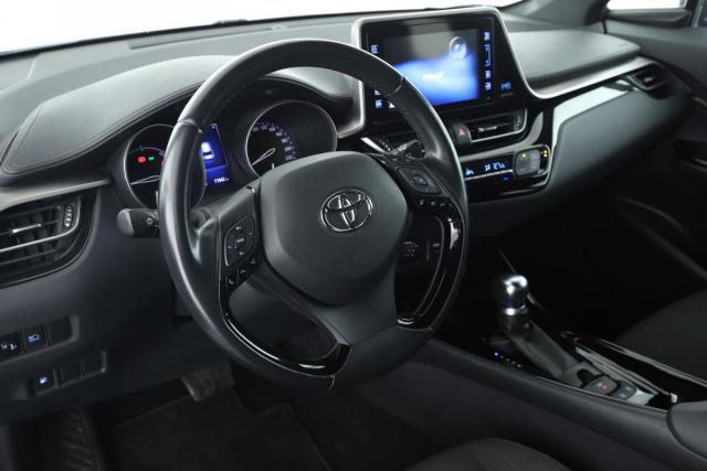 Toyota C-Hr image 5