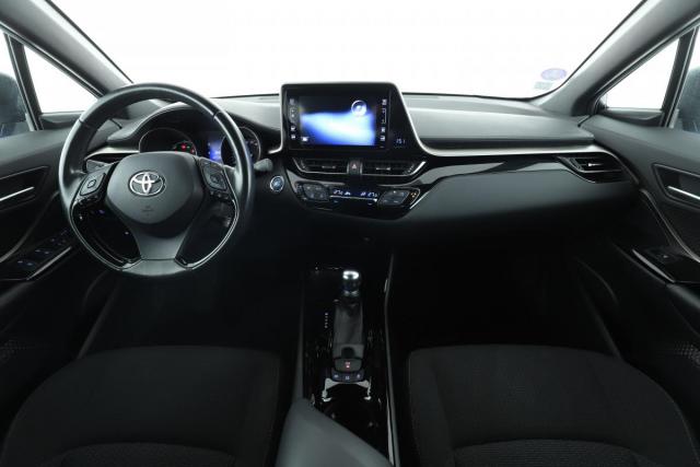 Toyota C-Hr image 3