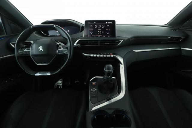 Peugeot 3008 image 3