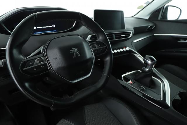 Peugeot 3008 image 1