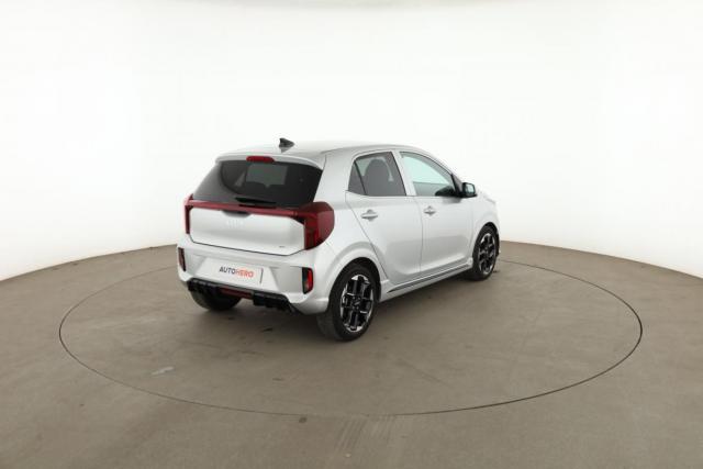 Kia Picanto image 1