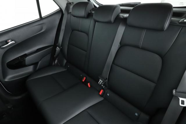 Kia Picanto image 8