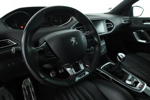 Peugeot 308 image 1