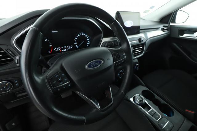 Ford Focus image 6
