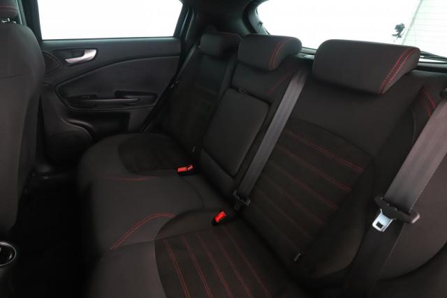 Alfa Romeo Giulietta image 5